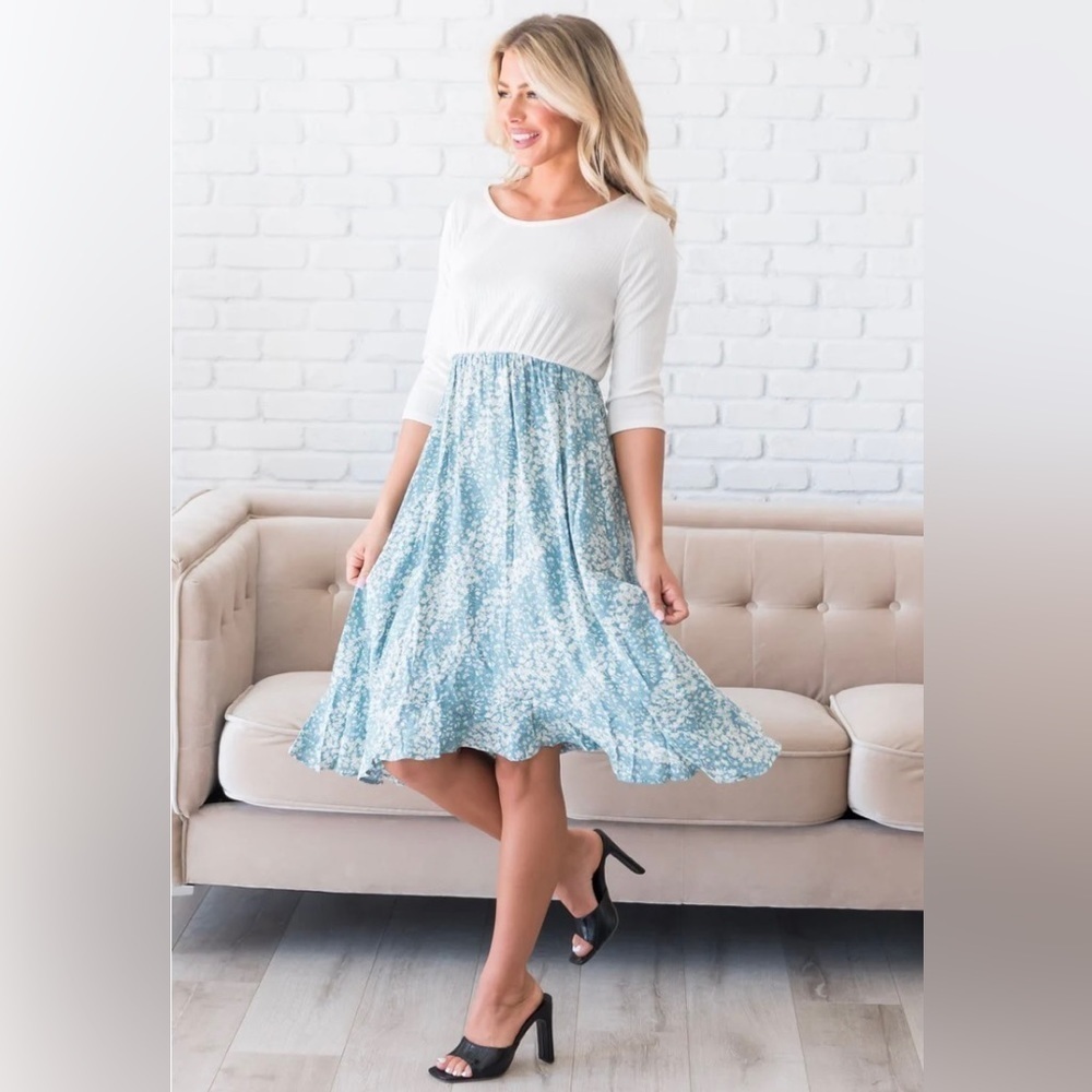 The Juni Midi Floral High Low Skirt
Style Dress